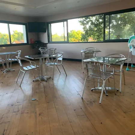A Mi-chemin En Medoc, Chambres D'hotes