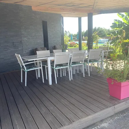 Bed & Breakfast A Mi-chemin En Medoc, Chambres D'hotes *