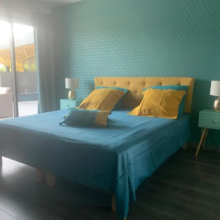 Bed & Breakfast A Mi-chemin En Medoc, Chambres D'hotes
