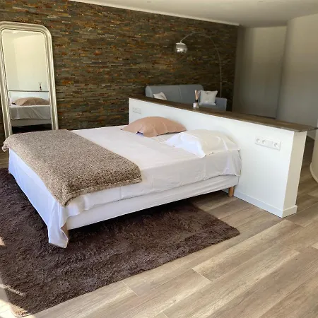 住宿加早餐酒店 A Mi-chemin En Medoc, Chambres D'hotes Le Temple (Gironde)