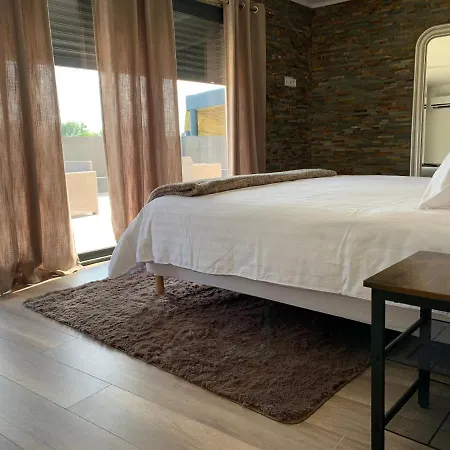 A Mi-chemin En Medoc, Chambres D'hotes *